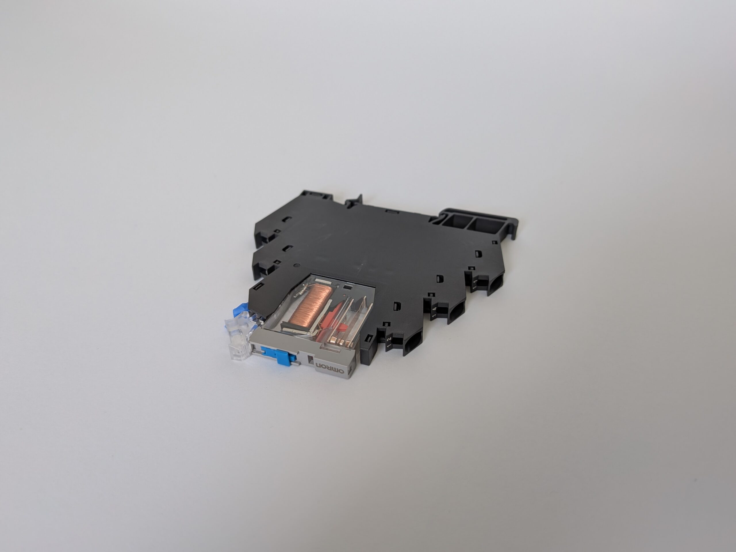 Interface relay